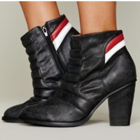 Jeffrey Campbell X Free People Danica Leather Black Zip Up Ankle Short Boot - Picture 1 of 16
